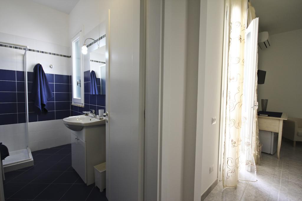 B&B Villa Genny A Pochi Passi Dal Mare San Cataldo  Room photo